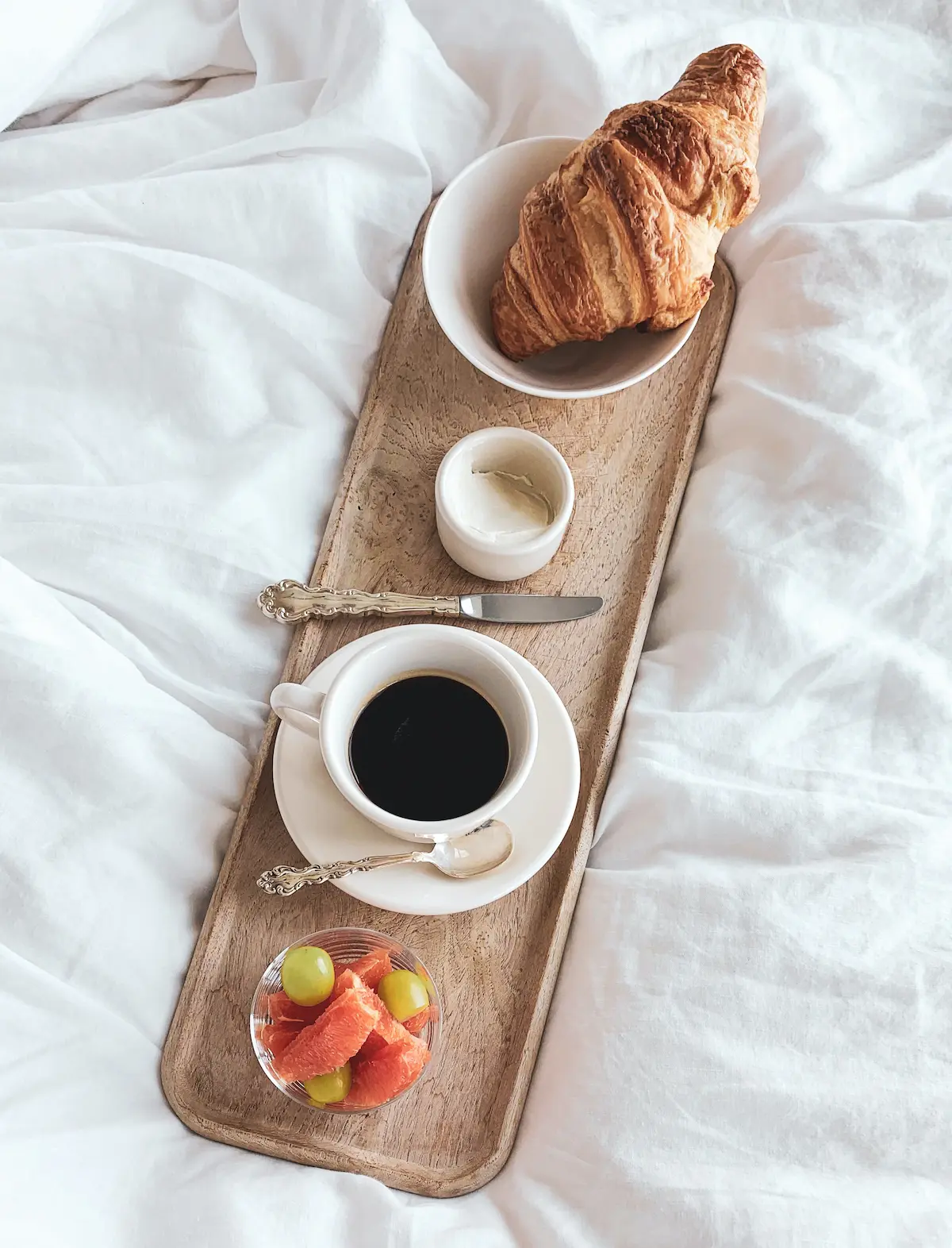 breakfast in bed at paniolo ranch